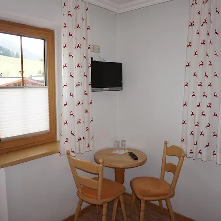 & Anny 3* 玛丽亚埃姆安斯泰内嫩米尔