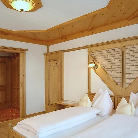 & Anny 住宿加早餐酒店 玛丽亚埃姆安斯泰内嫩米尔